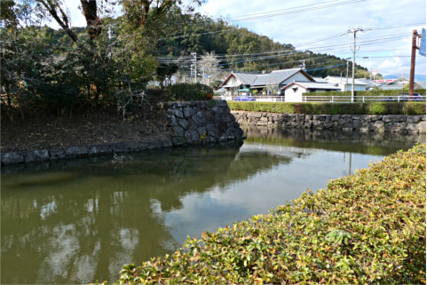 お堀の北東端